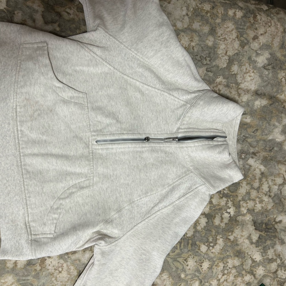 Lululemon Oatmeal Heather Gray Scuba Half Zip